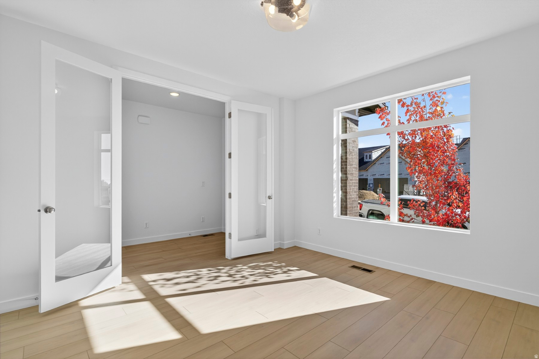 EASTRIDGE PARK - Residential