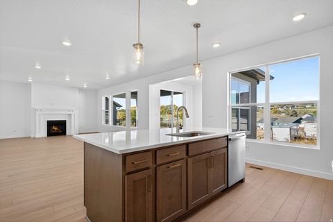 Tiny photo for 1313 E LARKSPUR WAY, Layton, UT 84040 (MLS # 2121970)