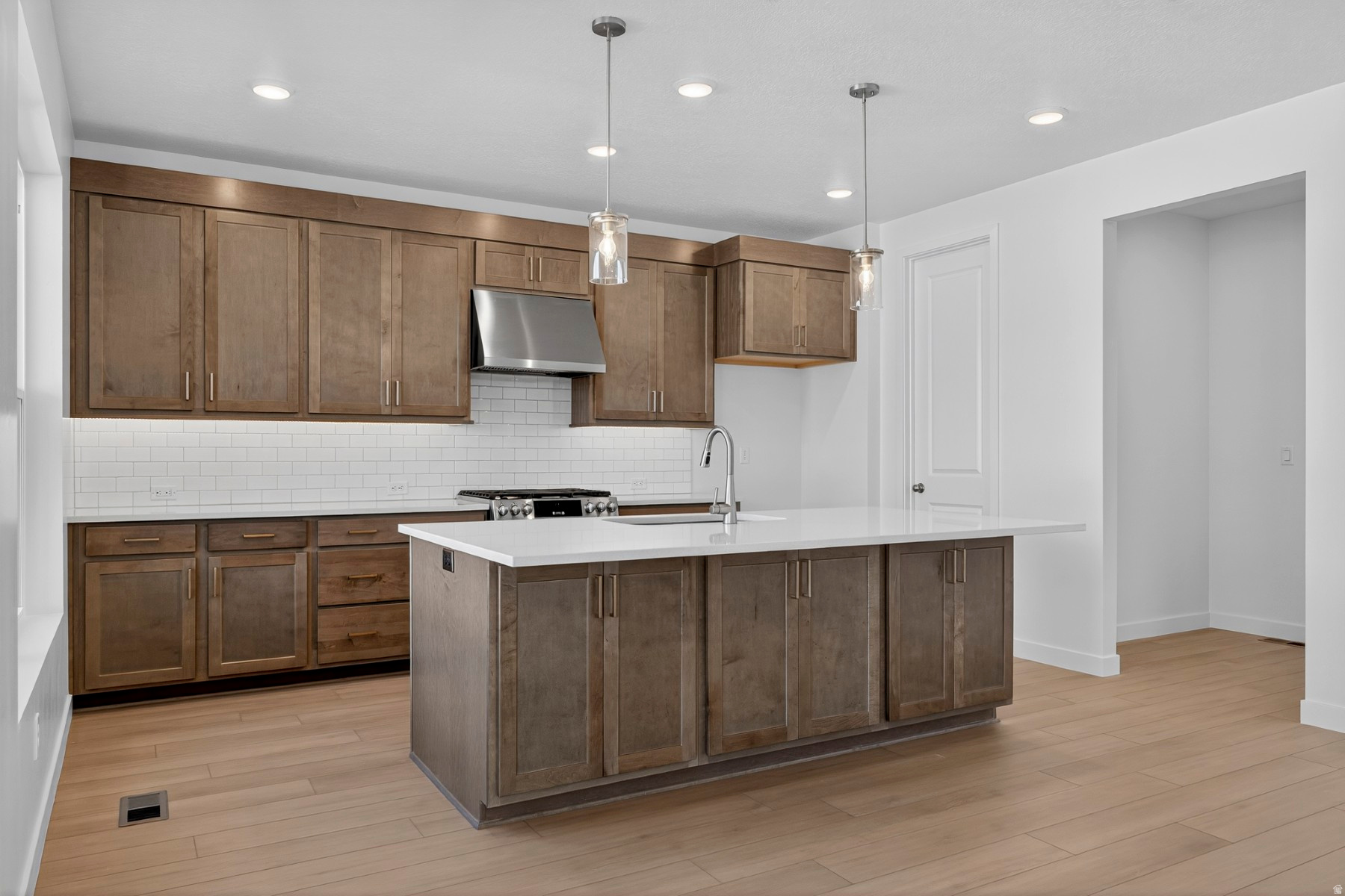 EASTRIDGE PARK - Residential