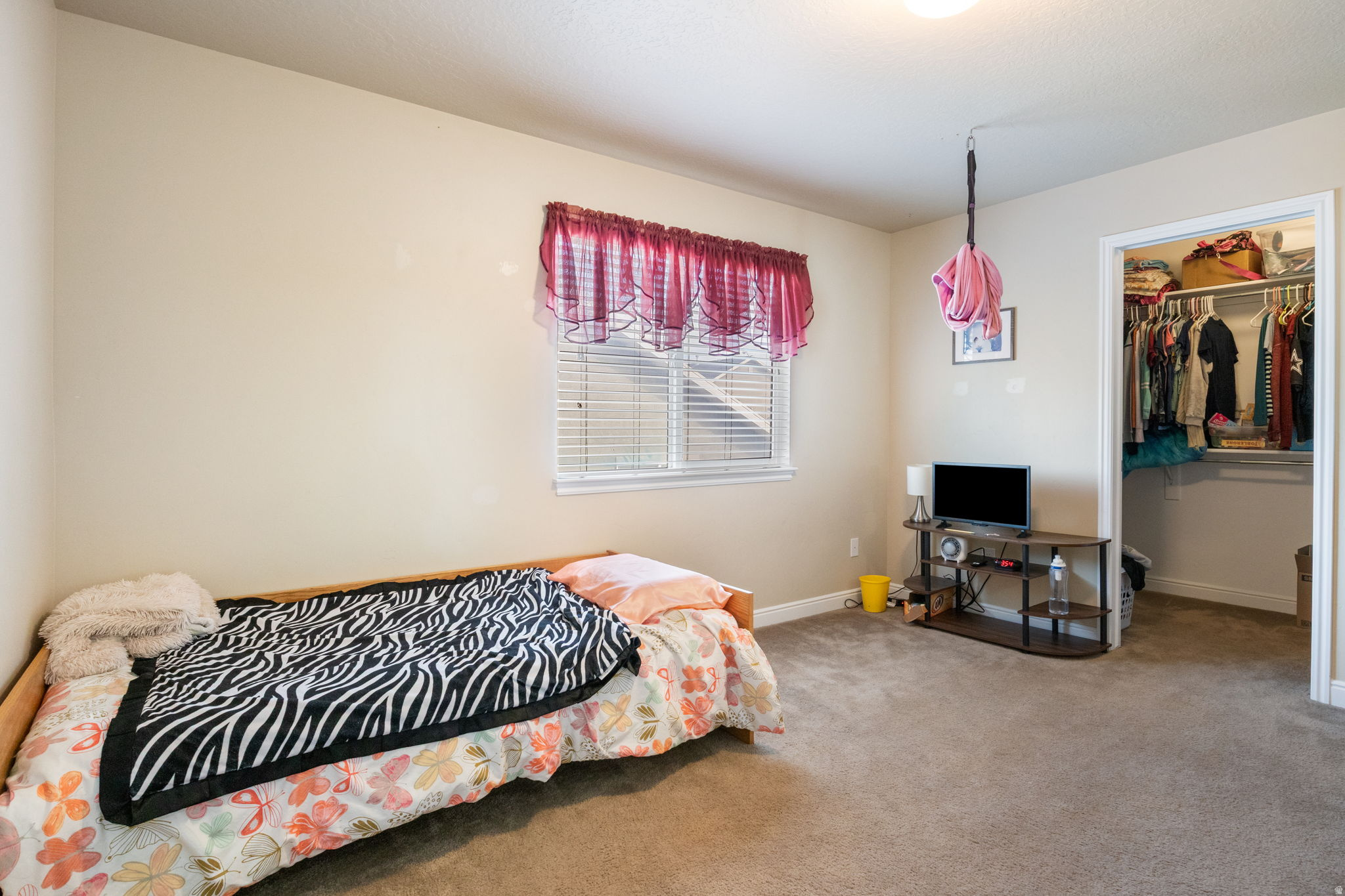 LONE TREE AT CIRCLE FIVE RANCH - Residential