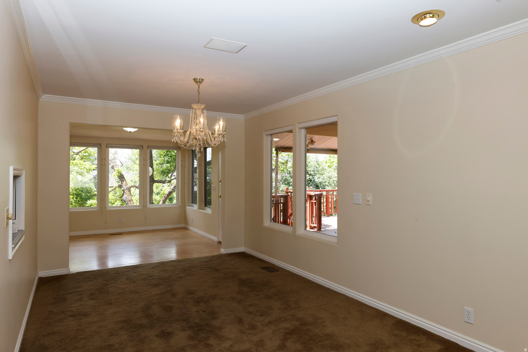 EAST OLYMPUS HEIGHTS - Residential