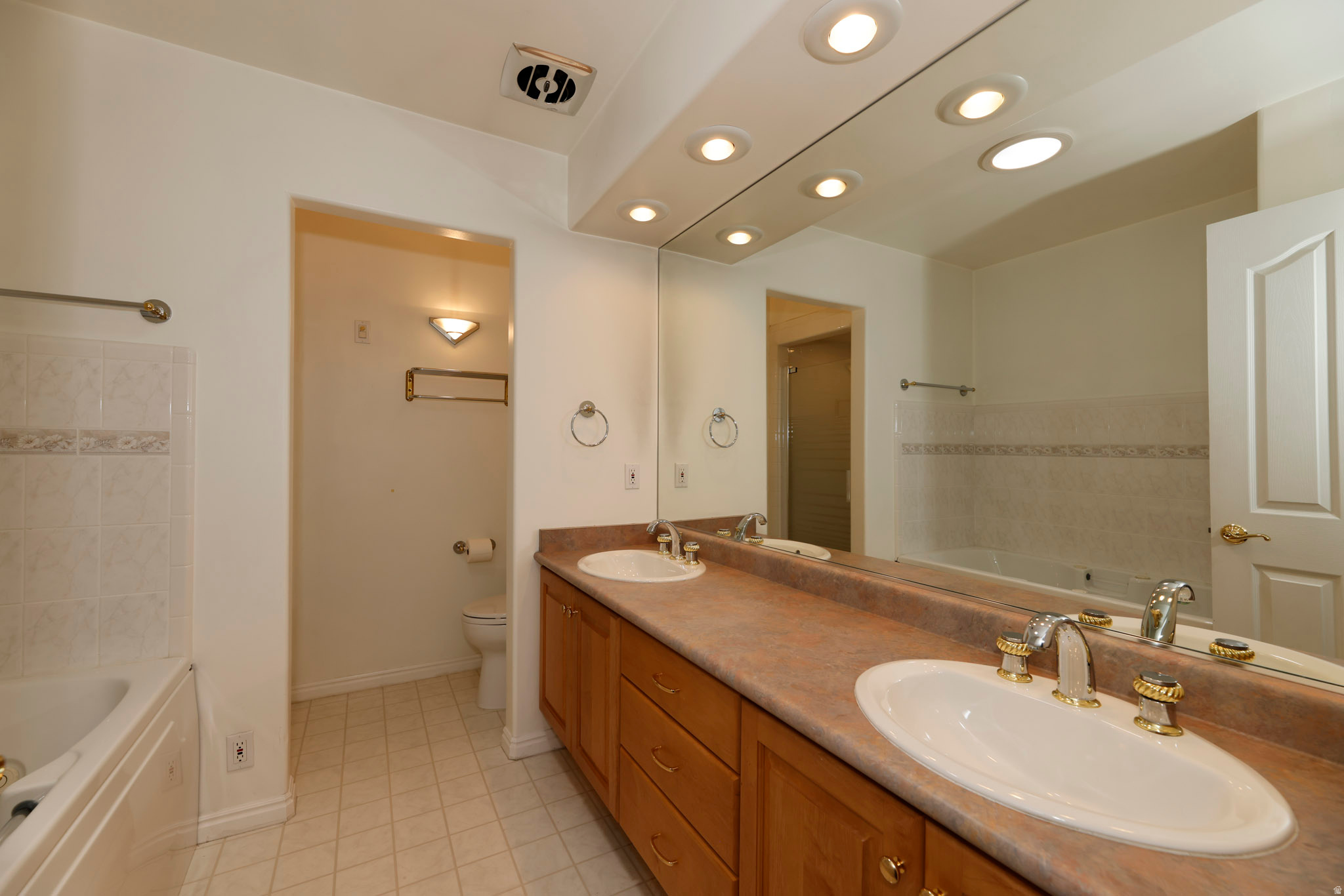 EAST OLYMPUS HEIGHTS - Residential