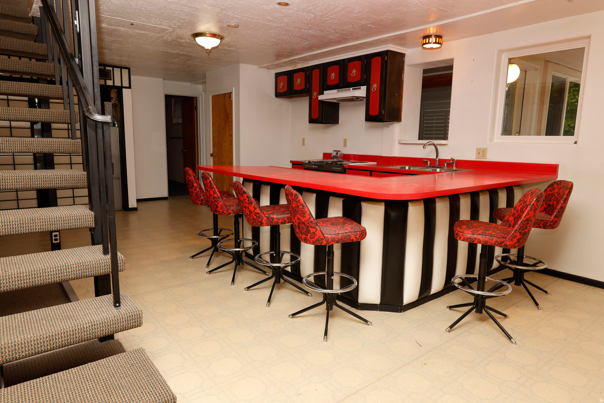 EAST OLYMPUS HEIGHTS - Residential