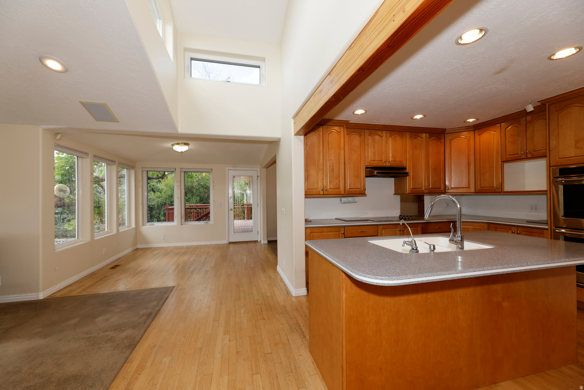 EAST OLYMPUS HEIGHTS - Residential