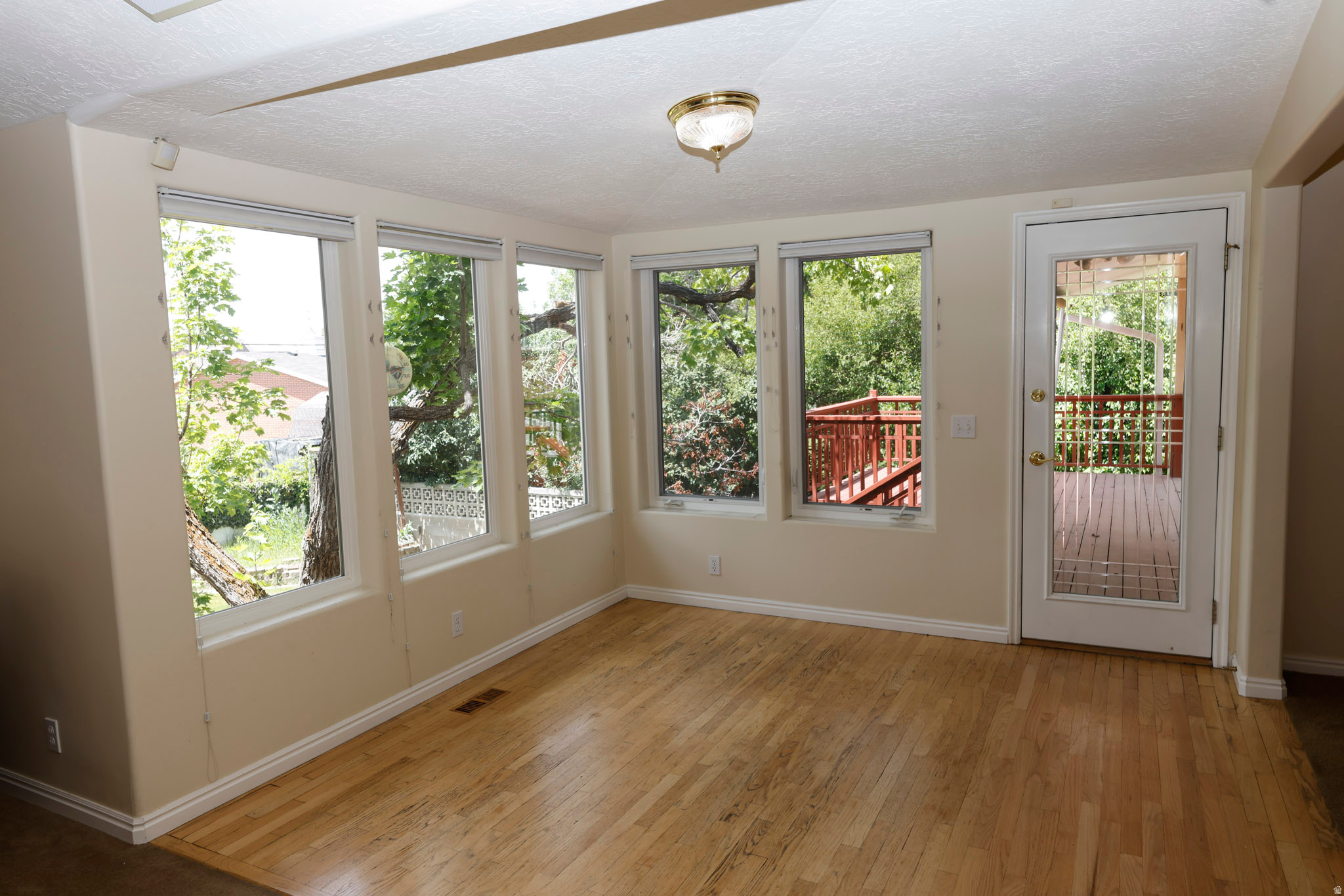 EAST OLYMPUS HEIGHTS - Residential