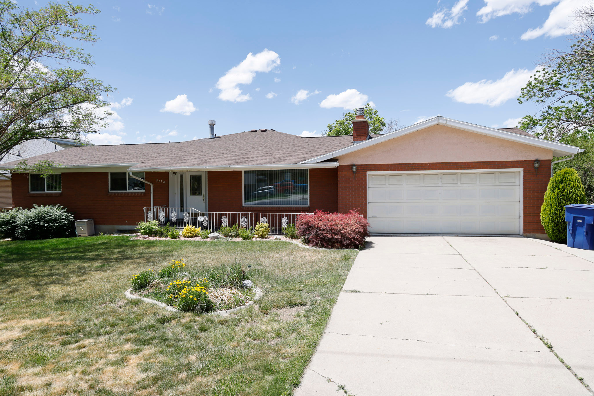 EAST OLYMPUS HEIGHTS - Residential