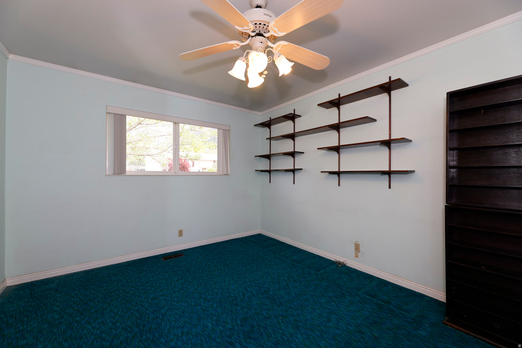 EAST OLYMPUS HEIGHTS - Residential