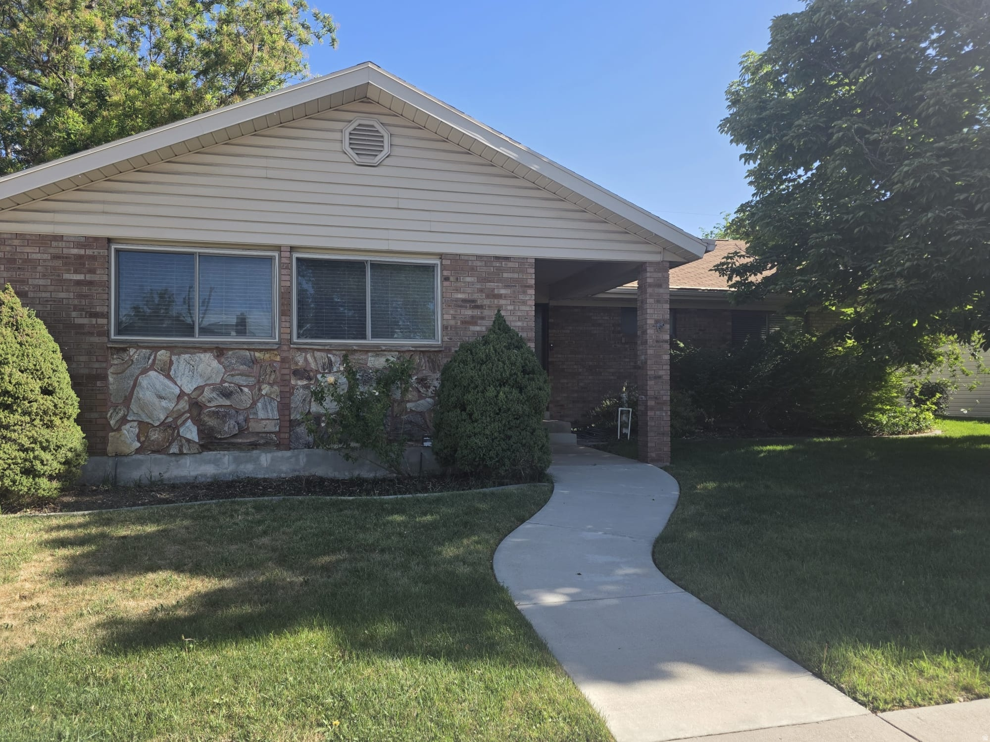 PROVO HEIGHTS - Residential