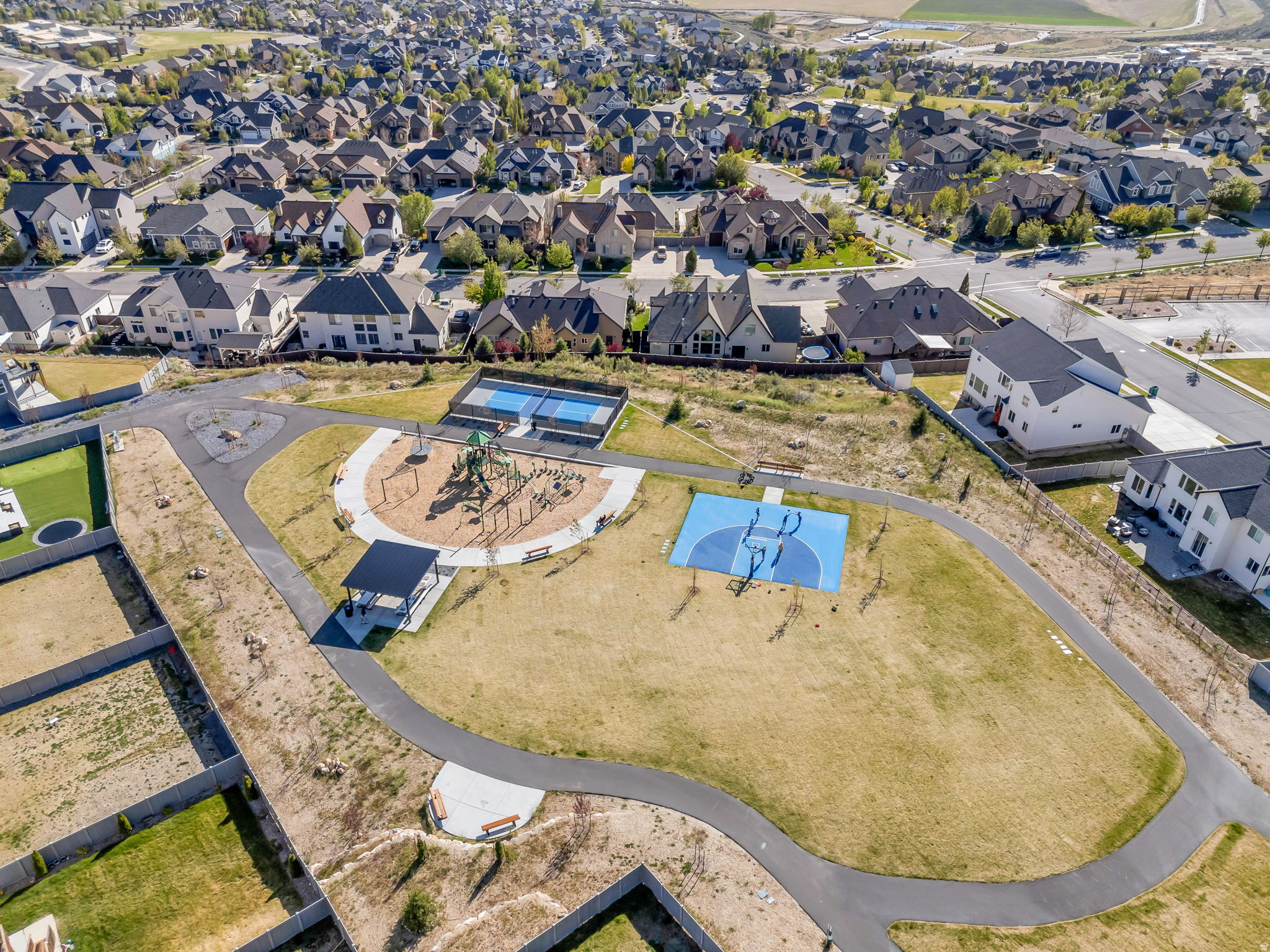 RIDGE - Residential