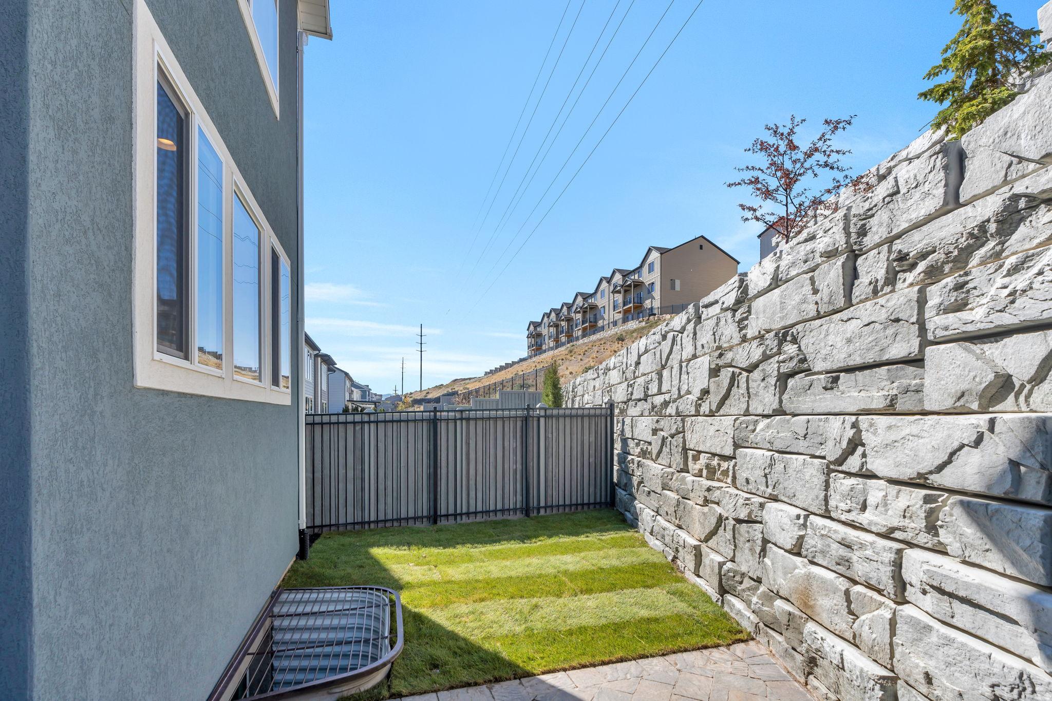 RIDGE - Residential