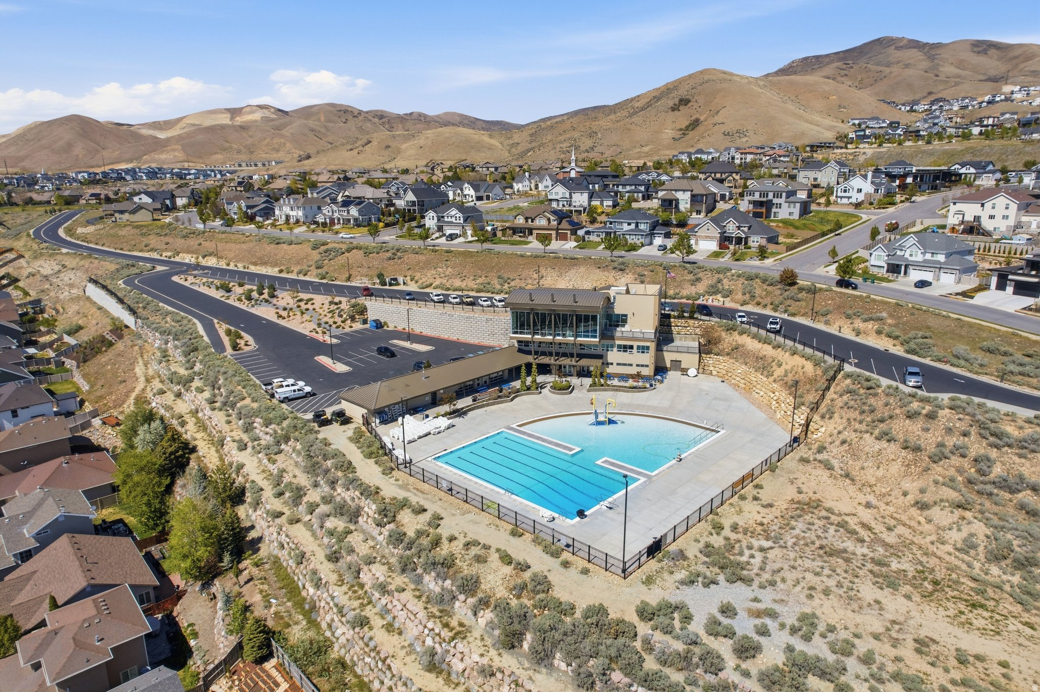 RIDGE - Residential