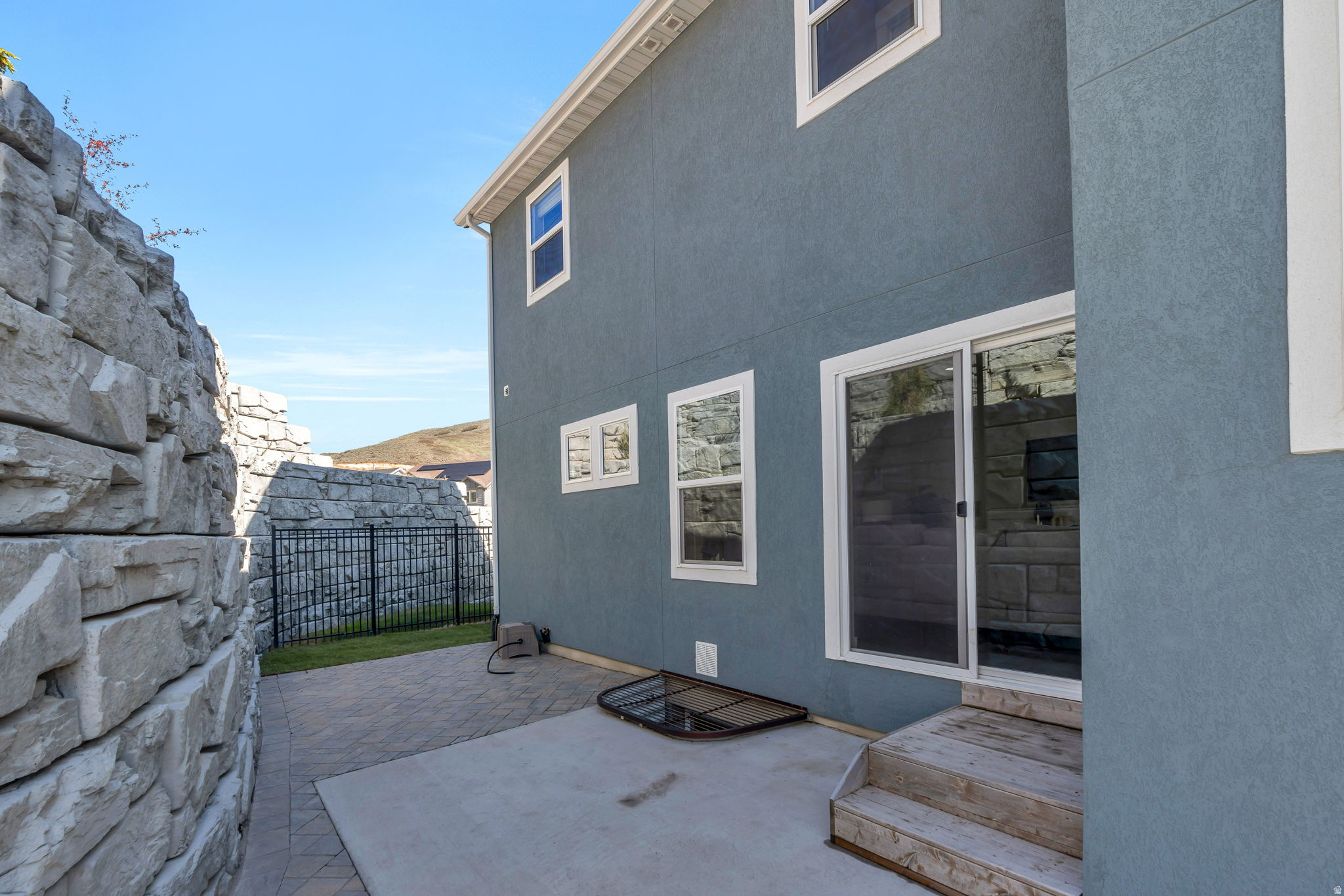 RIDGE - Residential