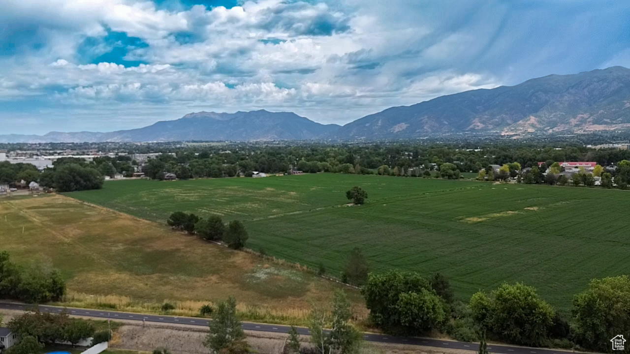 ANGEL CROSSING - Residential