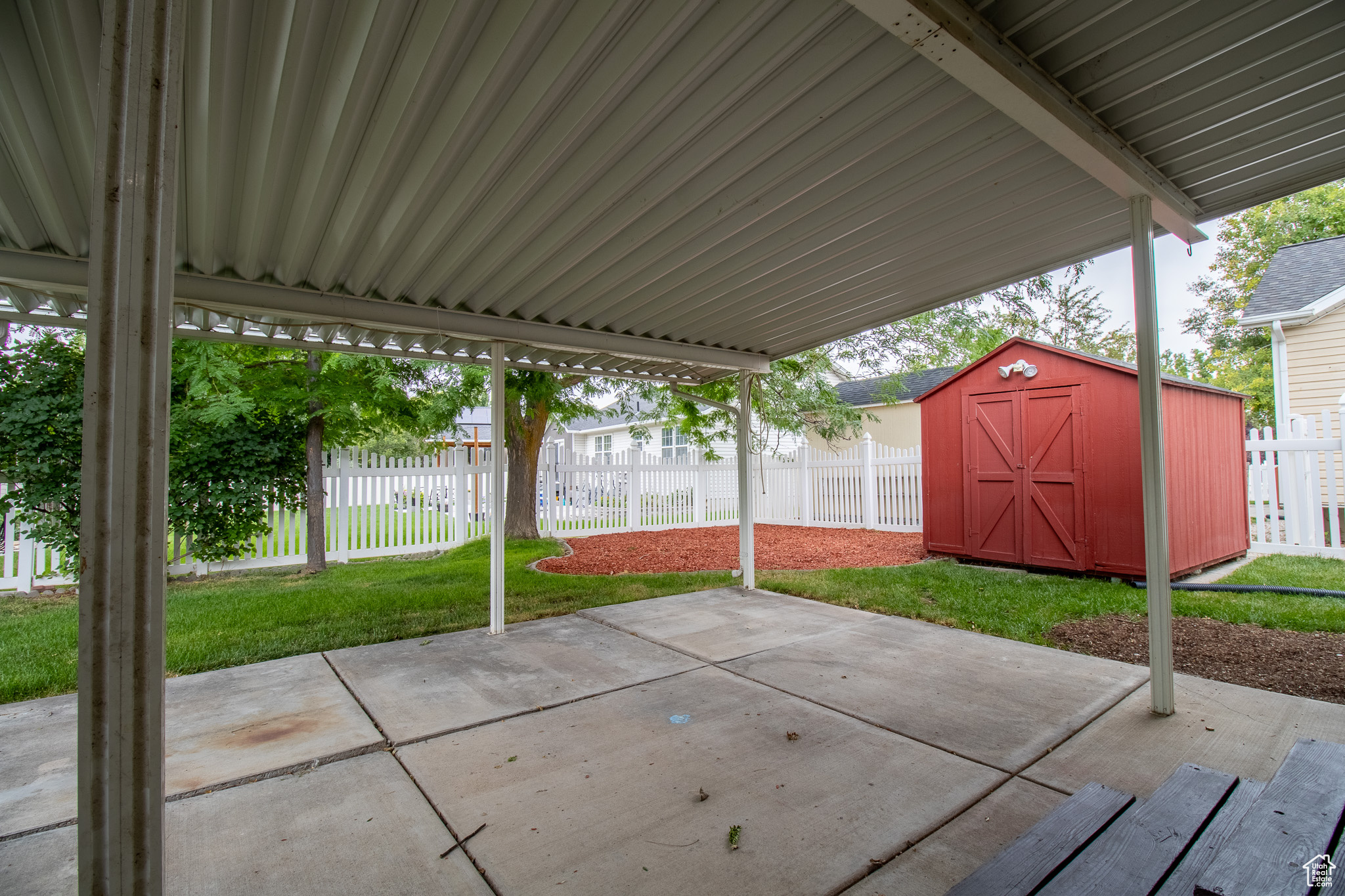 ANGEL CROSSING - Residential