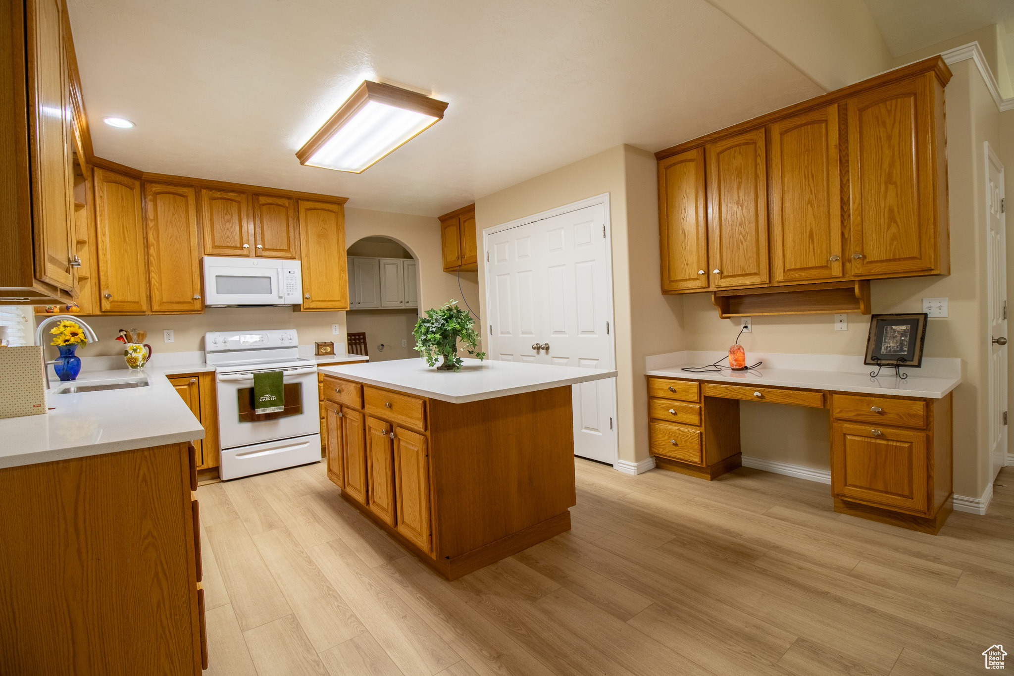 ANGEL CROSSING - Residential