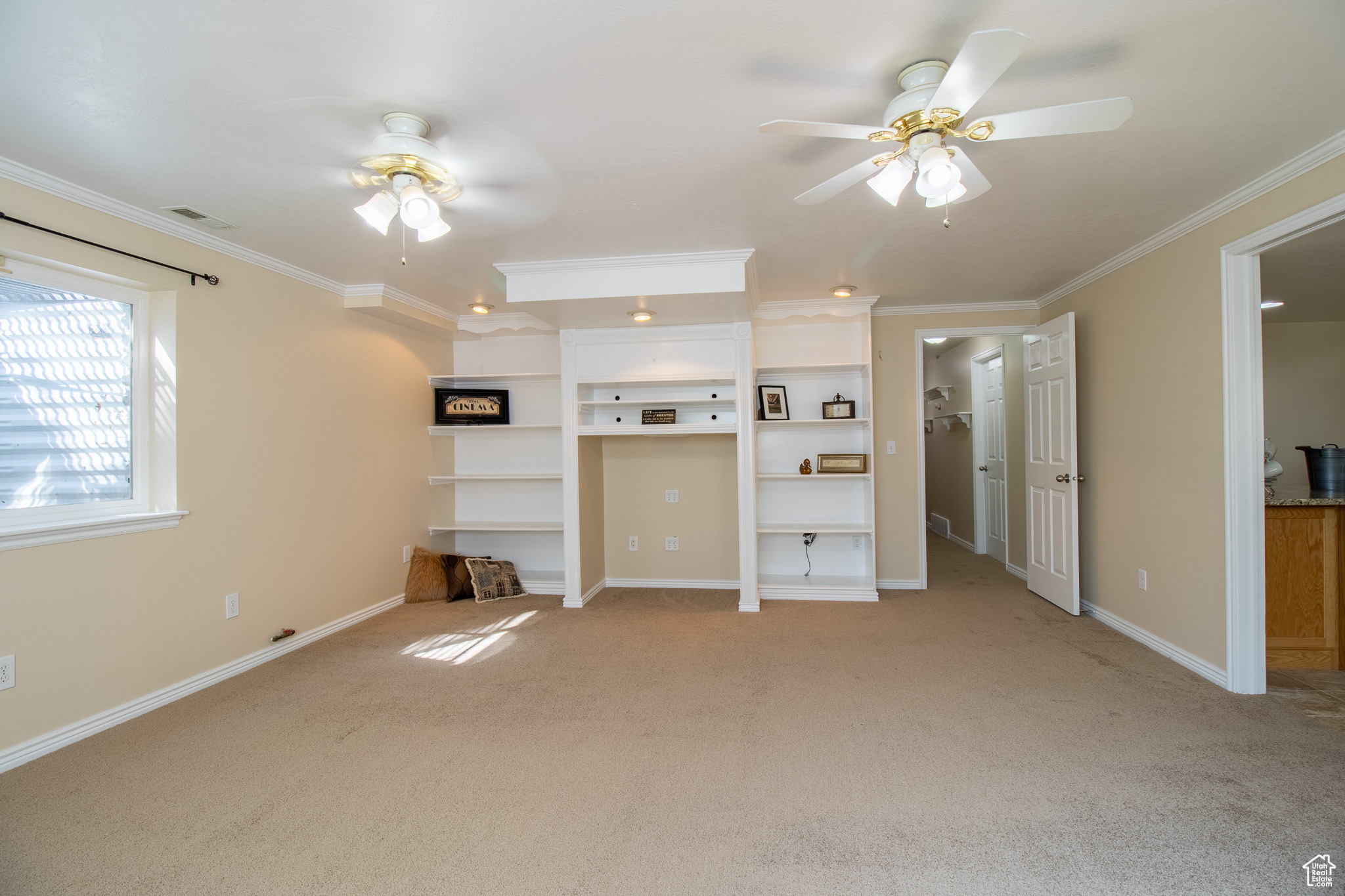 ANGEL CROSSING - Residential