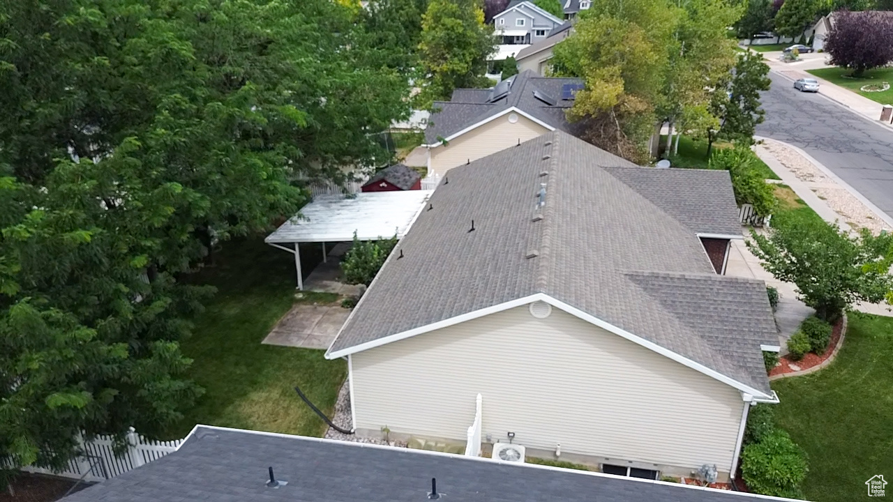 ANGEL CROSSING - Residential