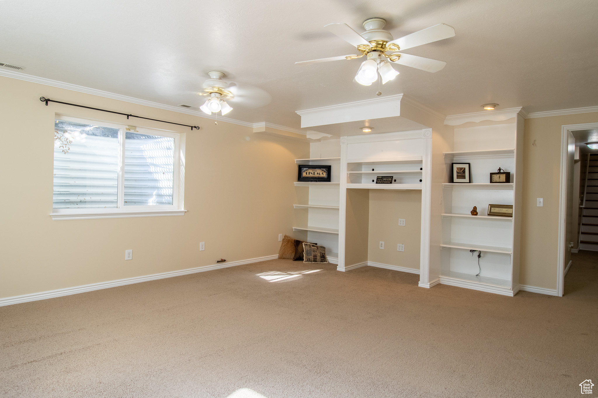 ANGEL CROSSING - Residential