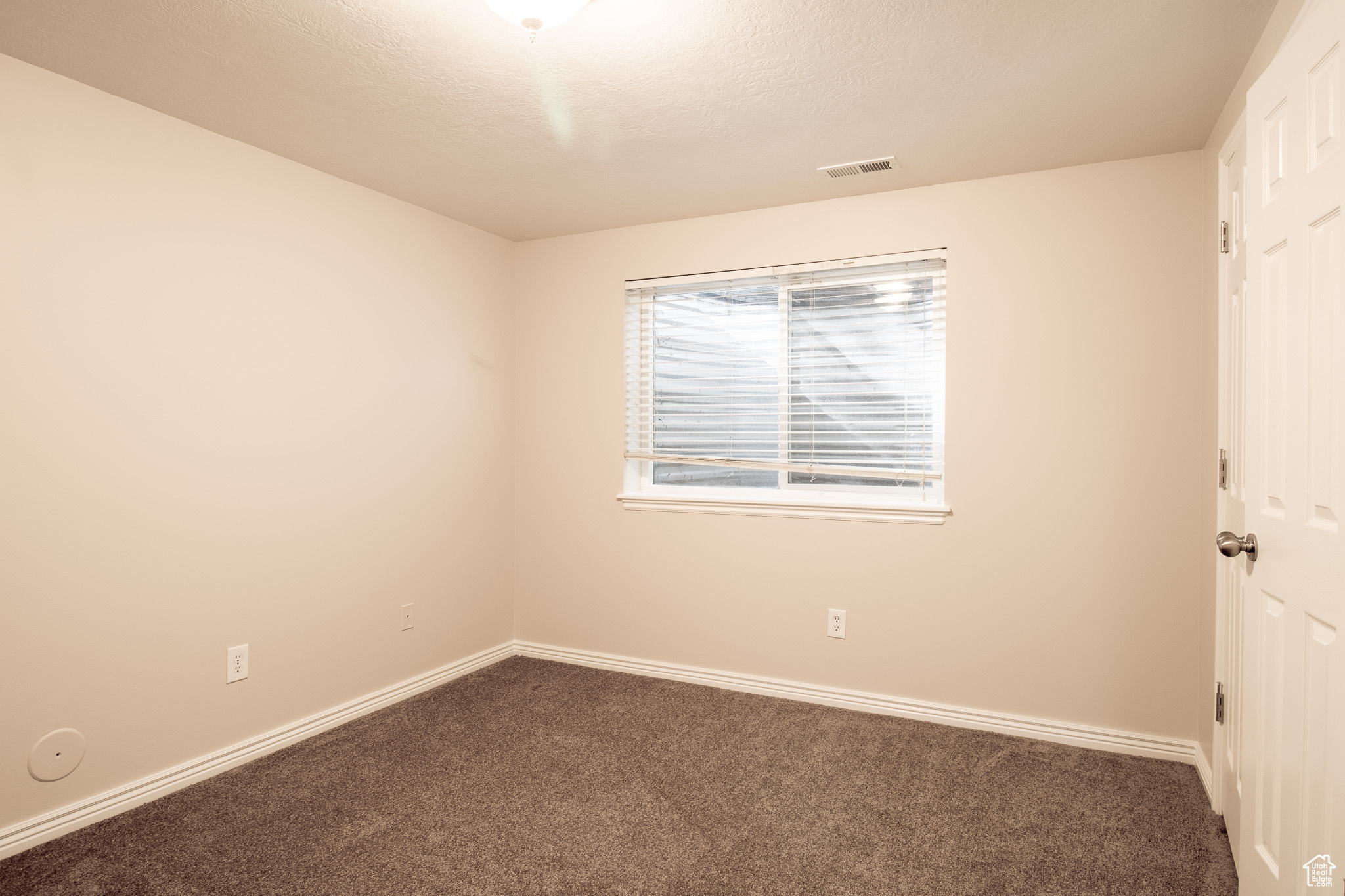 ANGEL CROSSING - Residential