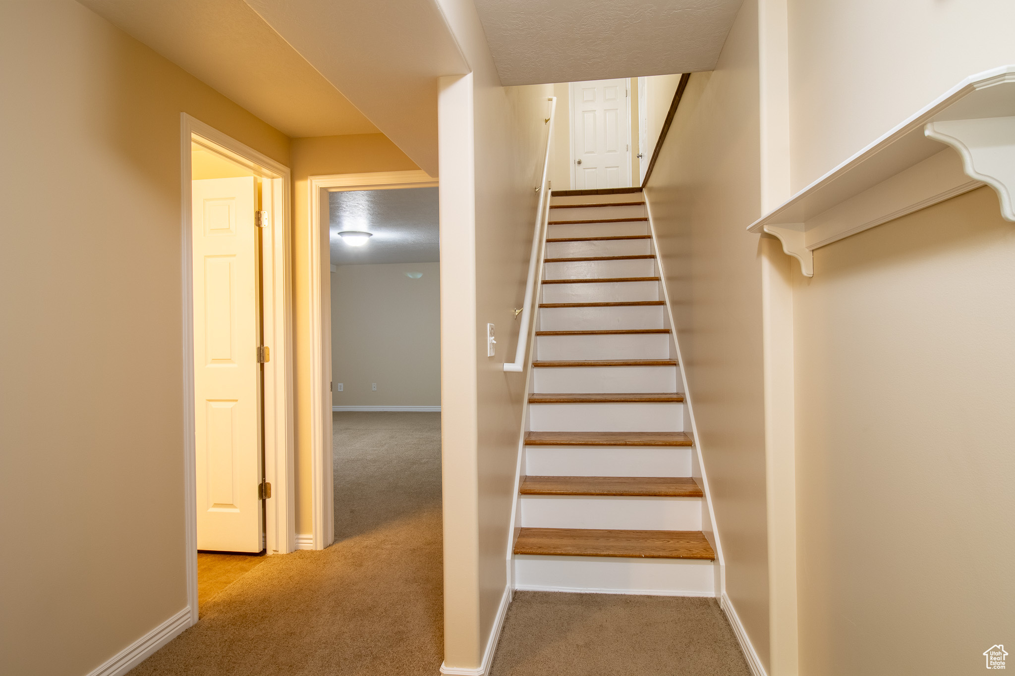 ANGEL CROSSING - Residential