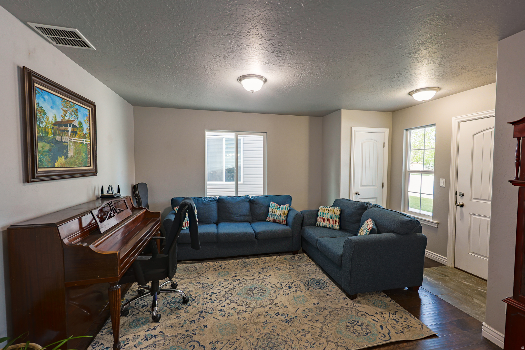 COLONIAL PARK - Residential