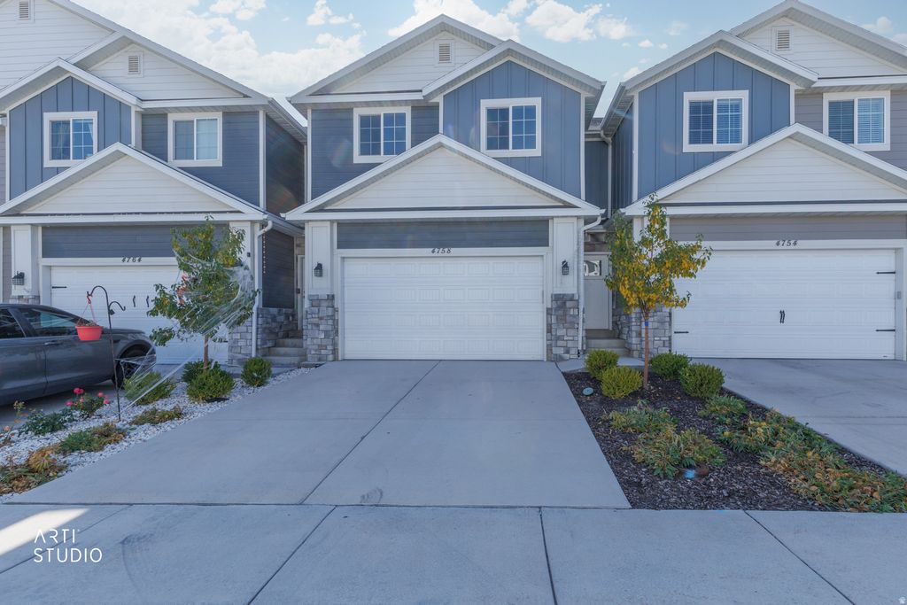 Photo of 4758 E HIDDEN RD, Eagle Mountain, UT 84005 (MLS # 2122575)
