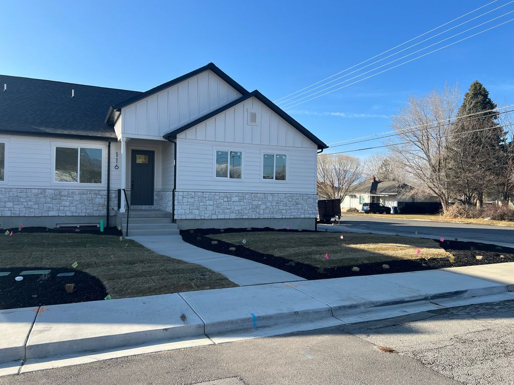 Photo of 116 S 300 W, Payson, UT 84651 (MLS # 2130375)