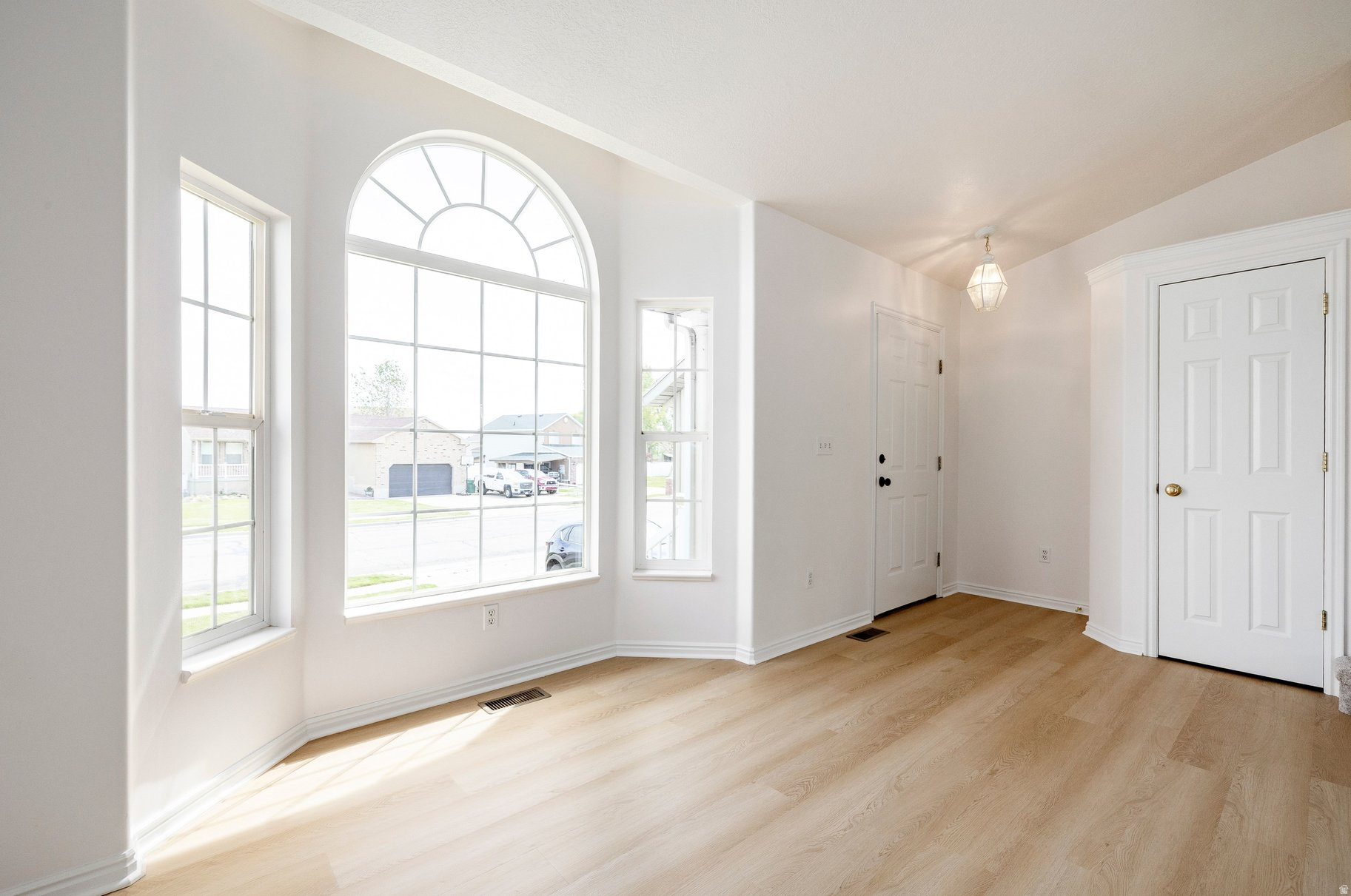 OLYMPIA PARK WEST - Residential