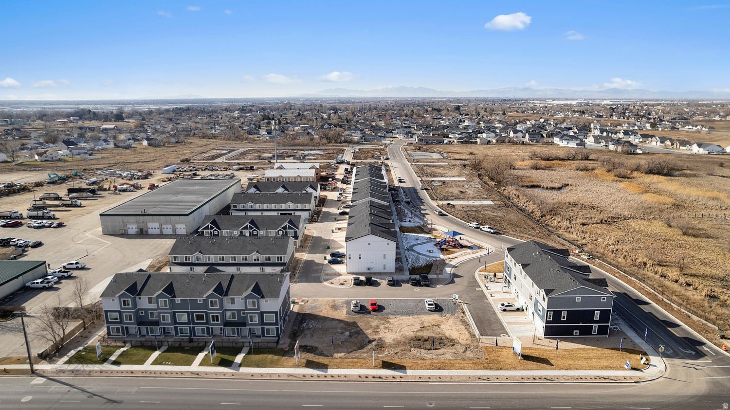 DIXON CREEK - Residential