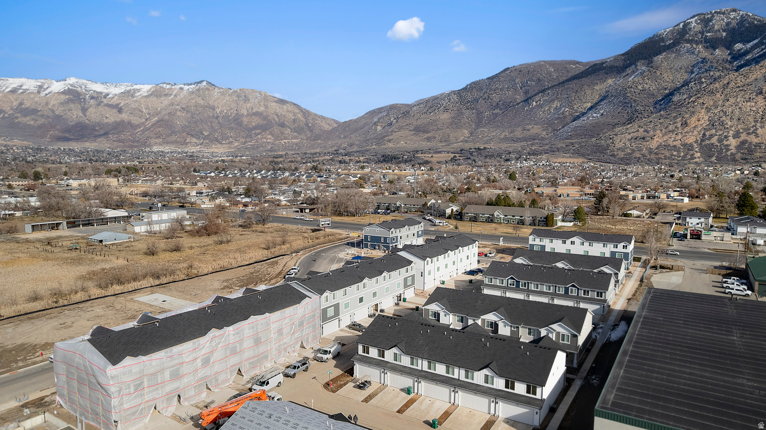 DIXON CREEK - Residential