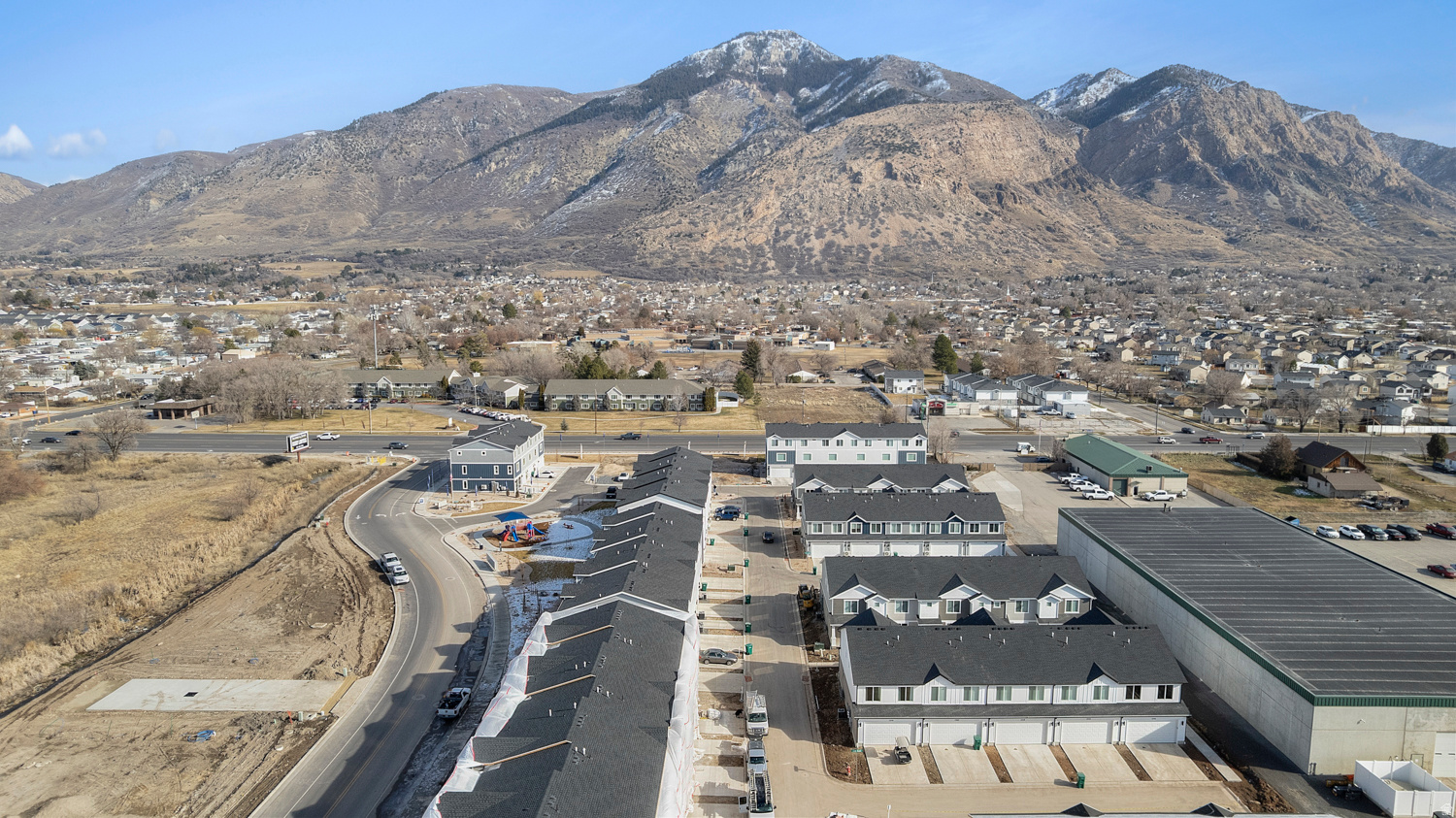 DIXON CREEK - Residential