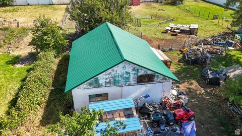 Tiny photo for 1122 N 1500 W, Clinton, UT 84015 (MLS # 2113376)