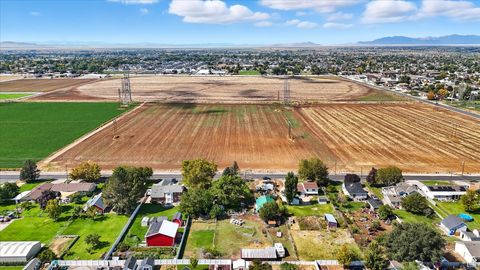 Tiny photo for 1122 N 1500 W, Clinton, UT 84015 (MLS # 2113376)