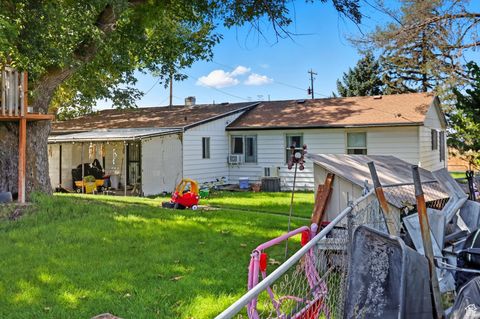 Tiny photo for 1122 N 1500 W, Clinton, UT 84015 (MLS # 2113376)