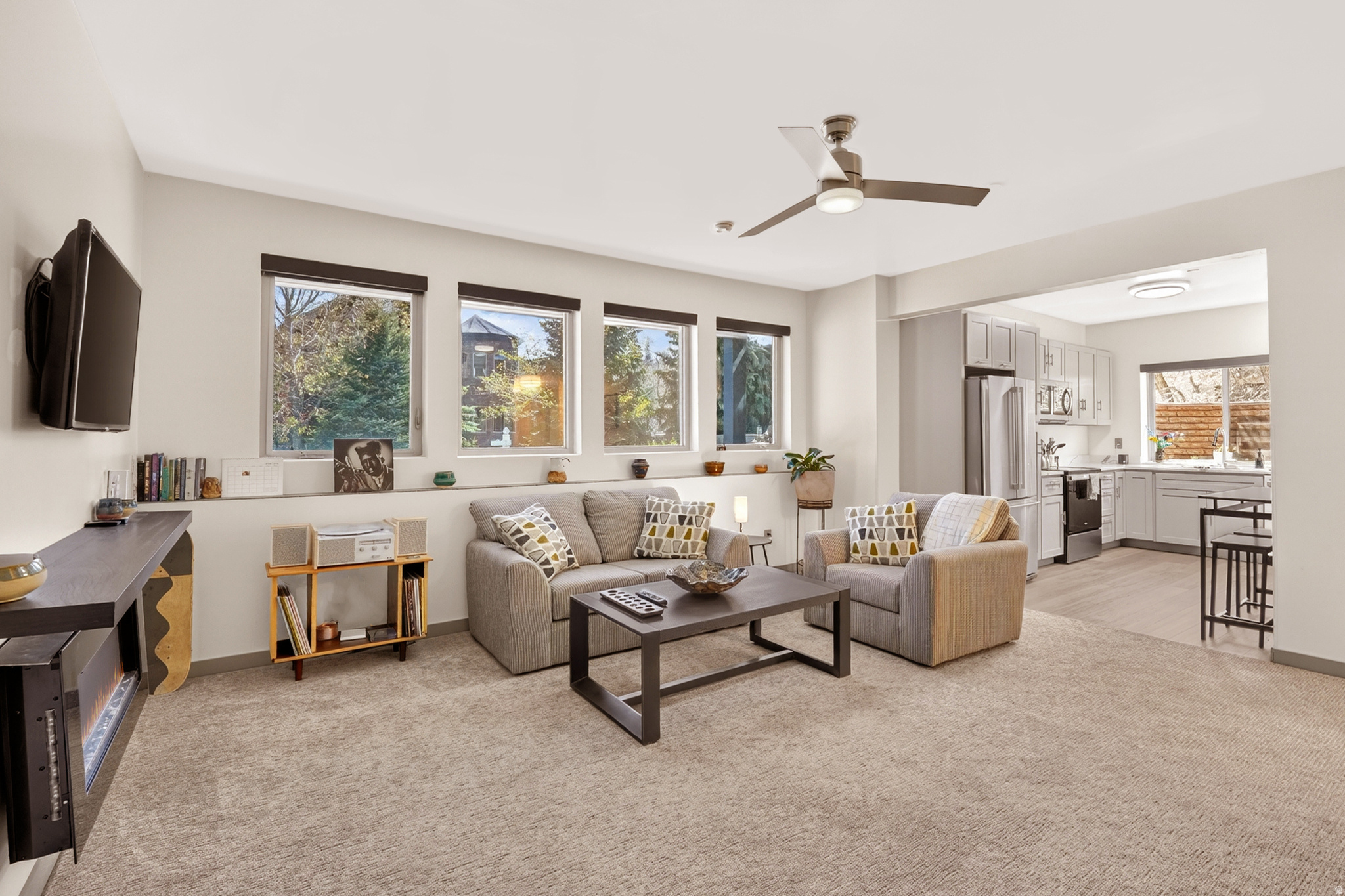 SUNCREST-THE POINTE - Residential