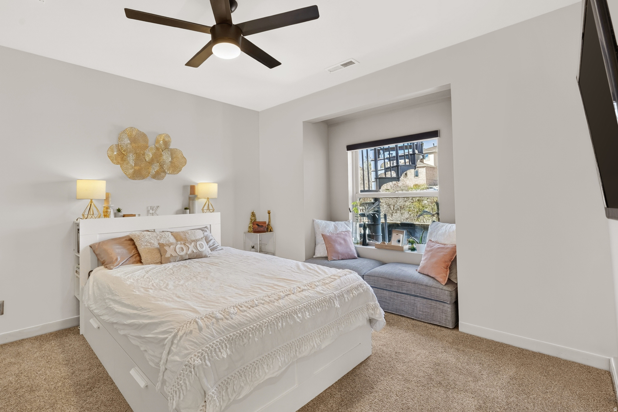 SUNCREST-THE POINTE - Residential