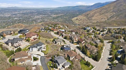 Tiny photo for 14902 S SADDLE LEAF CT E, Draper, UT 84020 (MLS # 2154887)