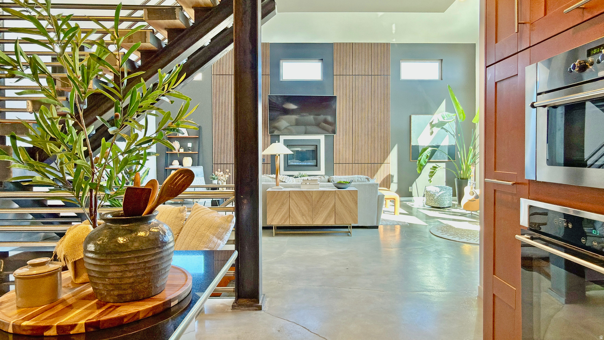 SUNCREST-THE POINTE - Residential