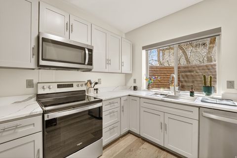 Tiny photo for 14902 S SADDLE LEAF CT E, Draper, UT 84020 (MLS # 2154887)