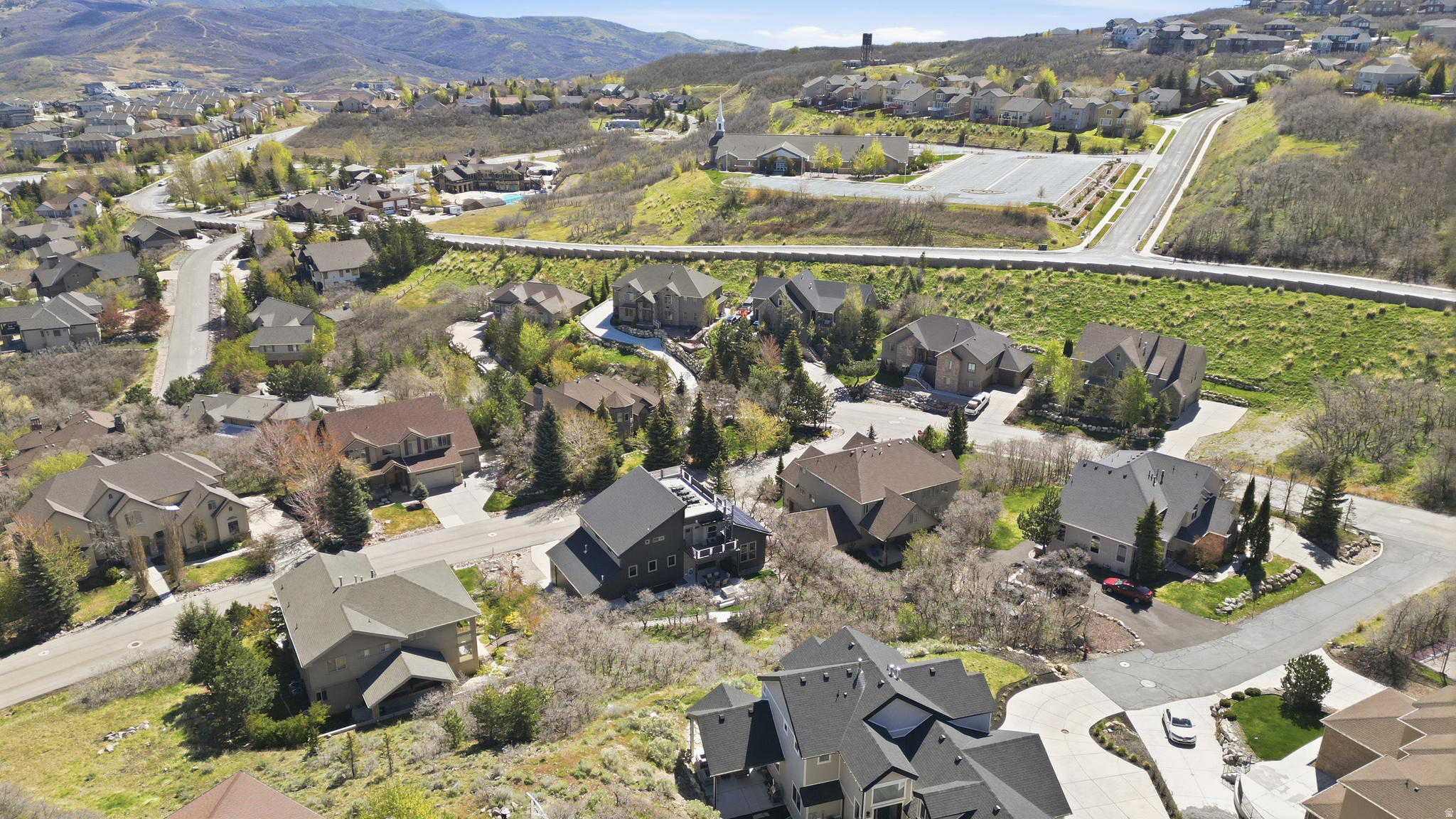 SUNCREST-THE POINTE - Residential