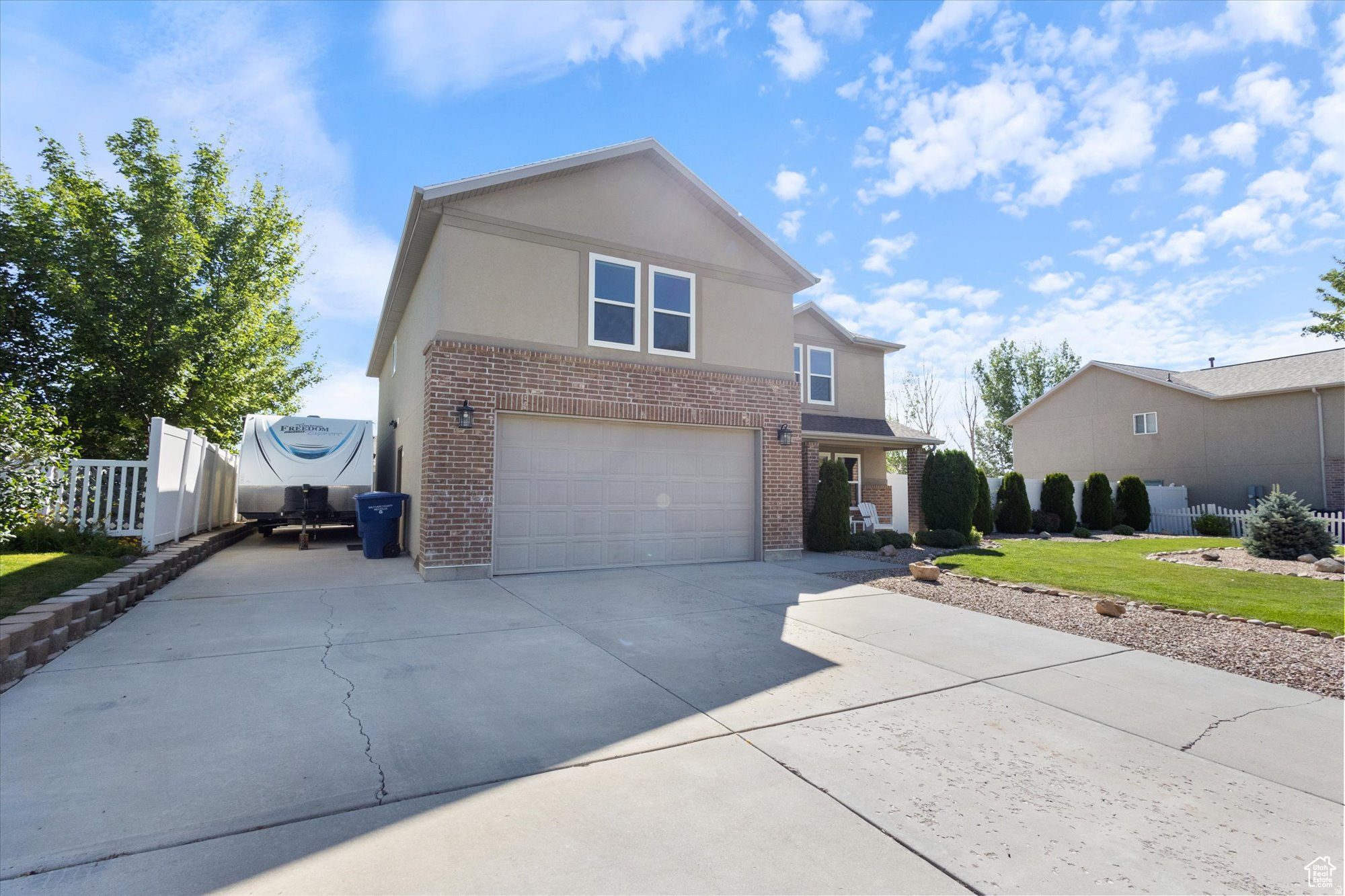 HAMILTON FARMS - Residential