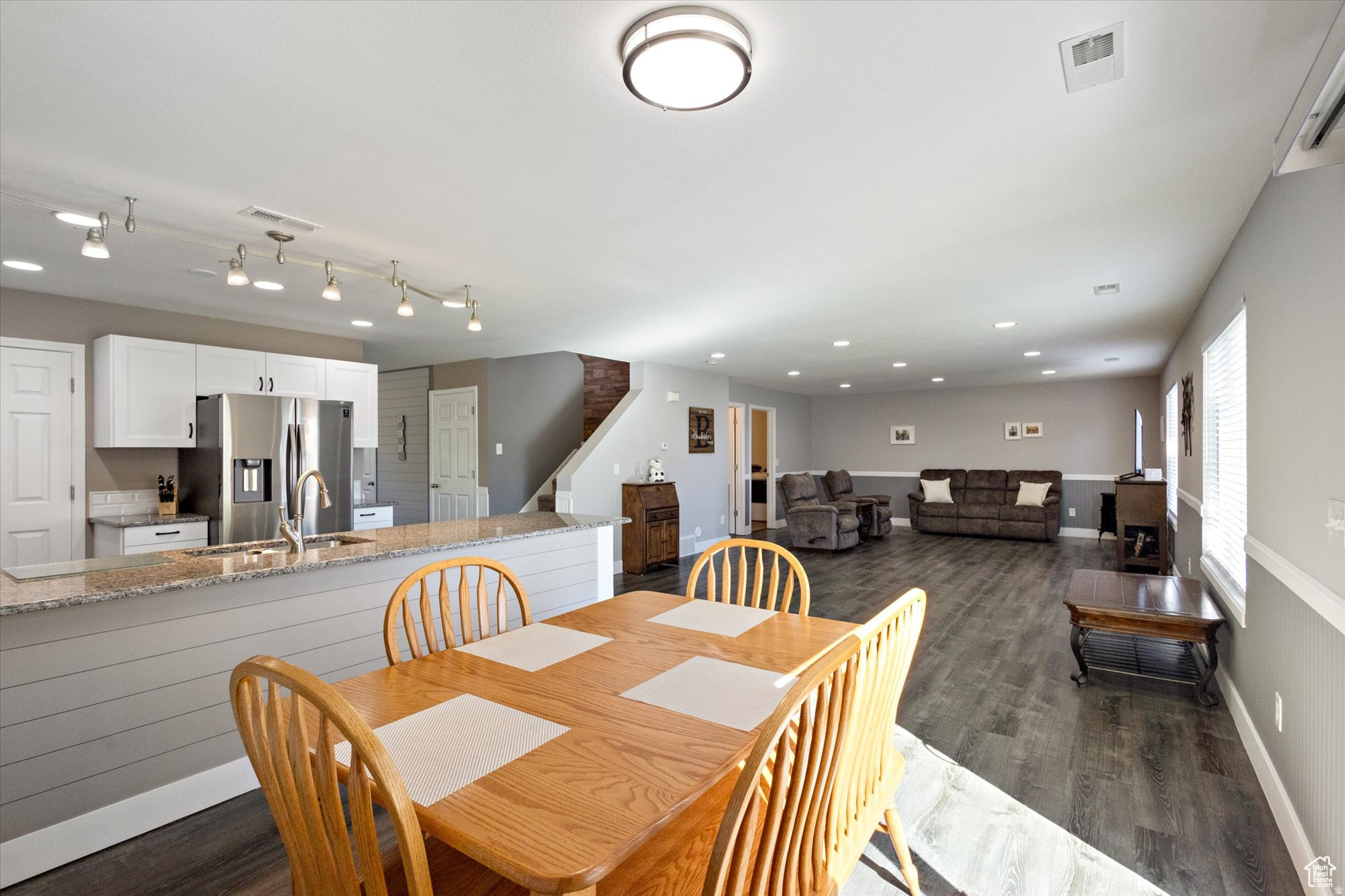 HAMILTON FARMS - Residential