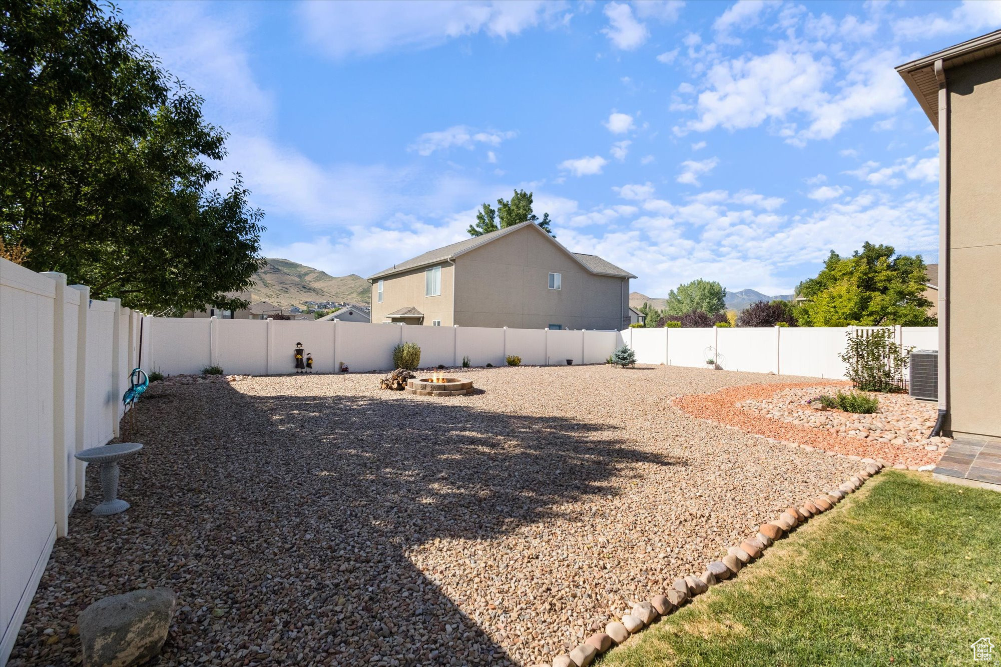 HAMILTON FARMS - Residential