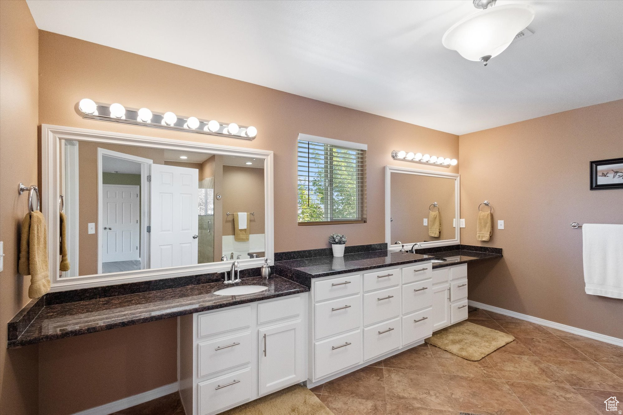 HAMILTON FARMS - Residential