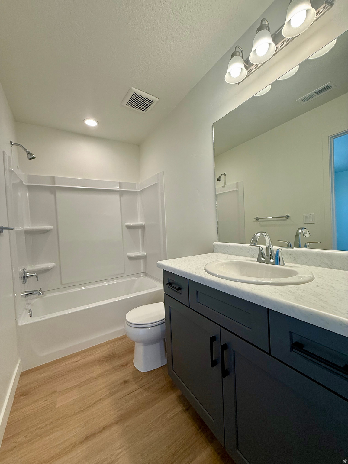 TOWNS ON MAIN - Residential