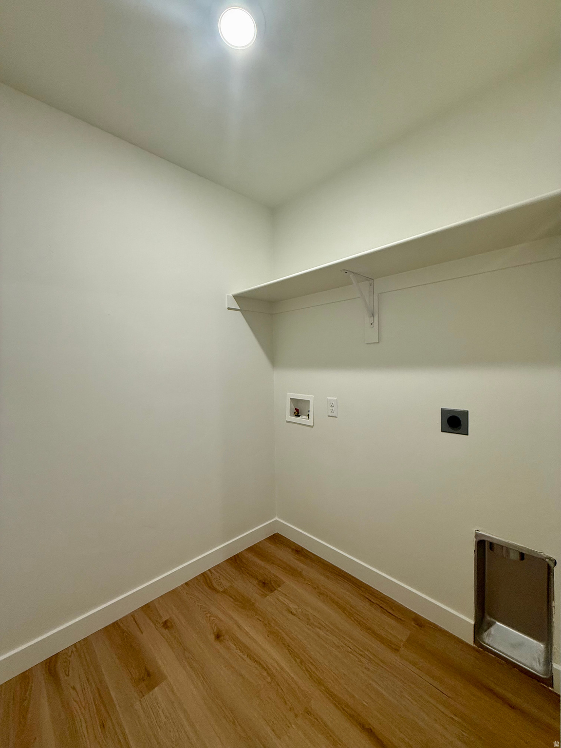 TOWNS ON MAIN - Residential