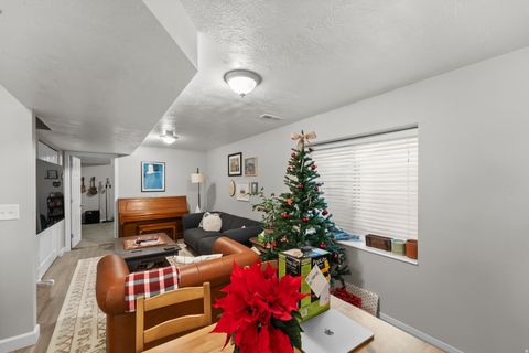 Tiny photo for 1485 E NAVAJO DR S, Pleasant Grove, UT 84062 (MLS # 2127421)