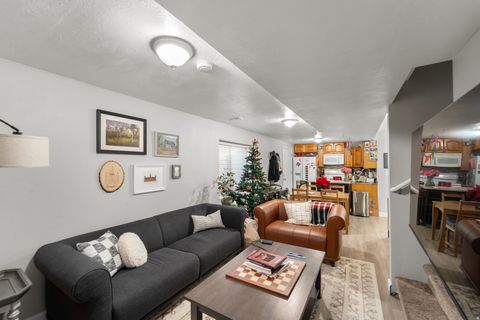 Tiny photo for 1485 E NAVAJO DR S, Pleasant Grove, UT 84062 (MLS # 2127421)