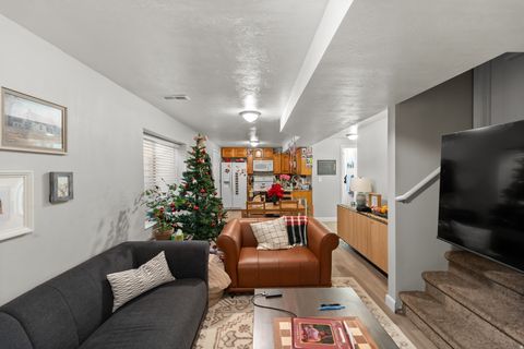 Tiny photo for 1485 E NAVAJO DR S, Pleasant Grove, UT 84062 (MLS # 2127421)