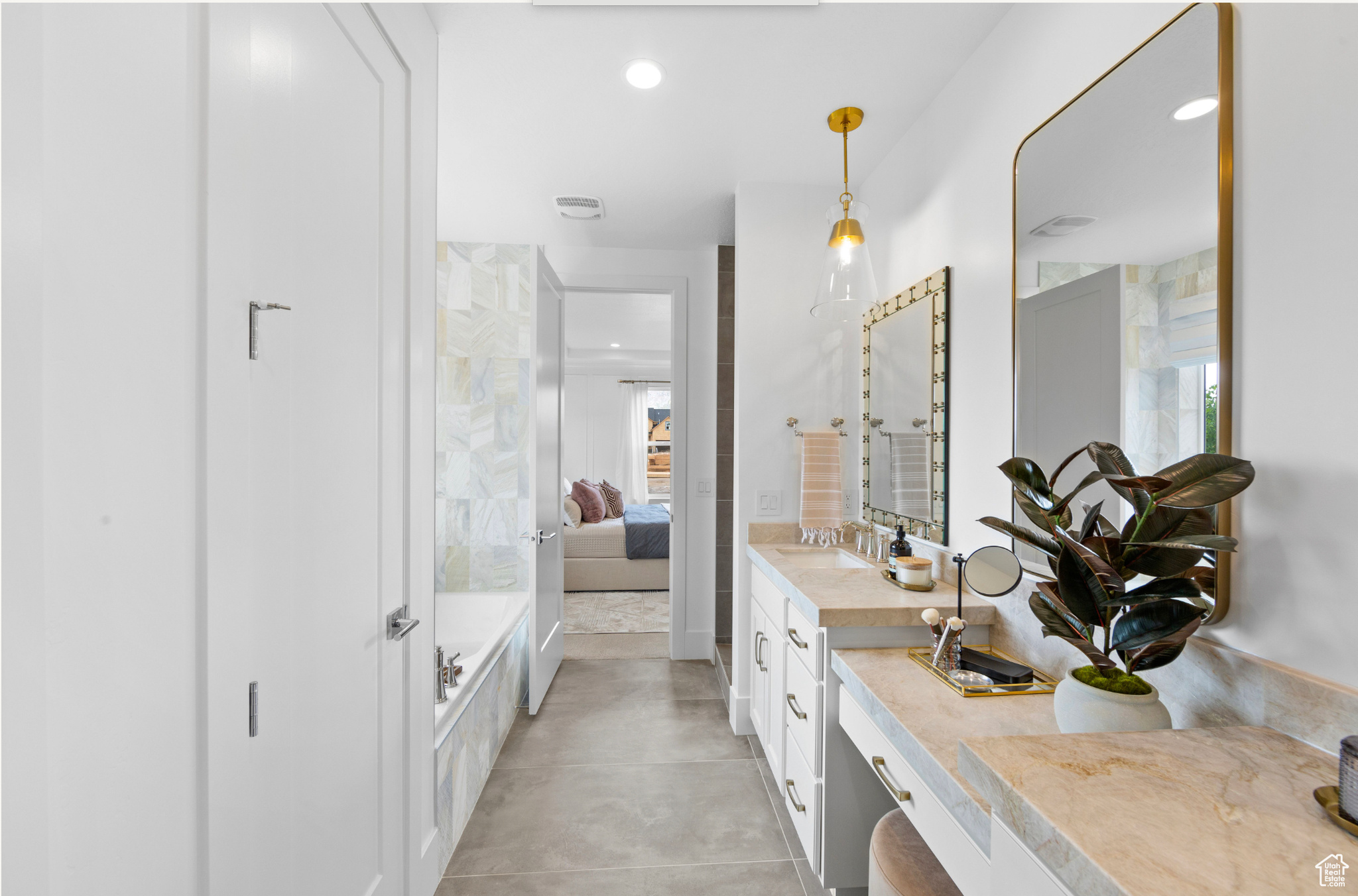 MAPLE CANYON ESTATES - Residential